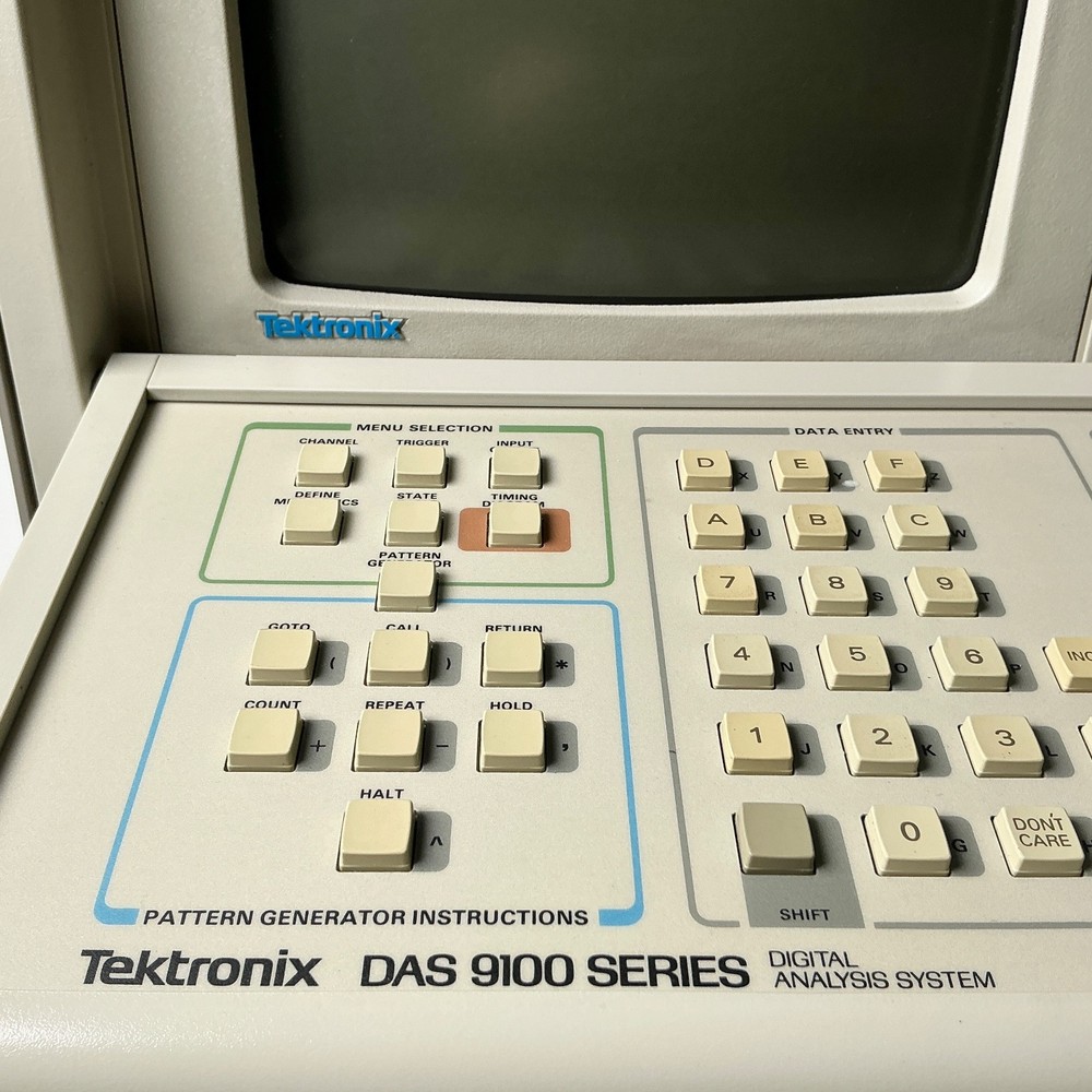 Tektronix DAS 9100 Digital Analysis System Logic Analyzer Mainframe
