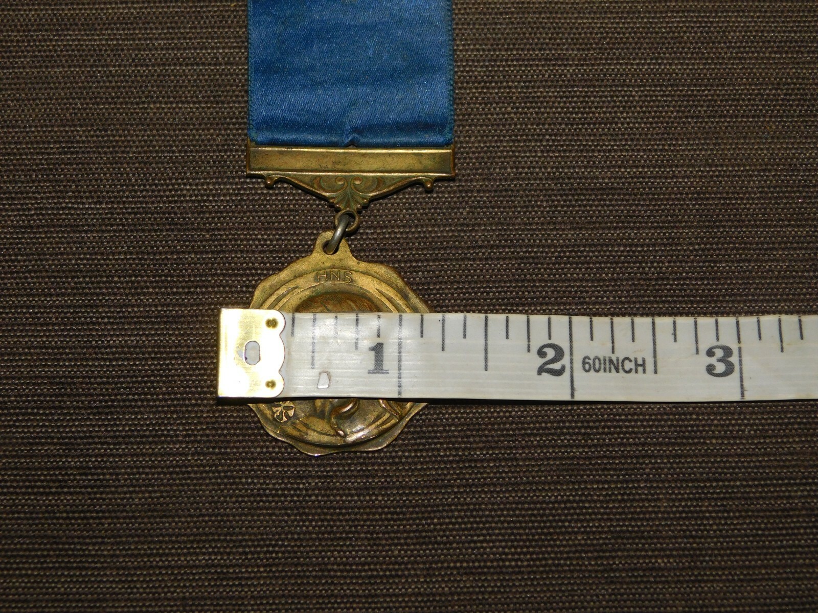 VINTAGE 1909 BUREAU HOLY NAME SOCIETY MEDAL