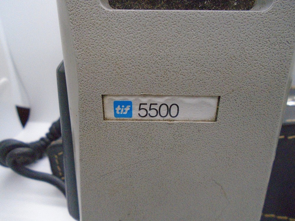 TIF 5500 Pump Style Automatic Halogen Leak Detector w/Case