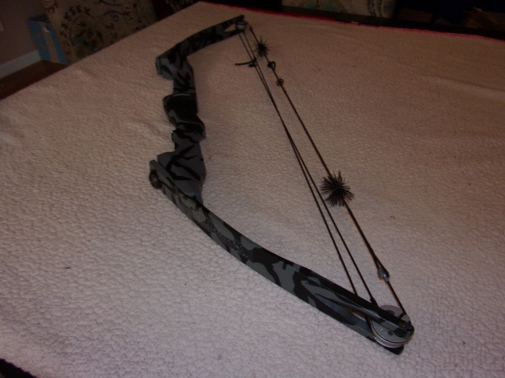 XI Silverhawk XP Compound Bow