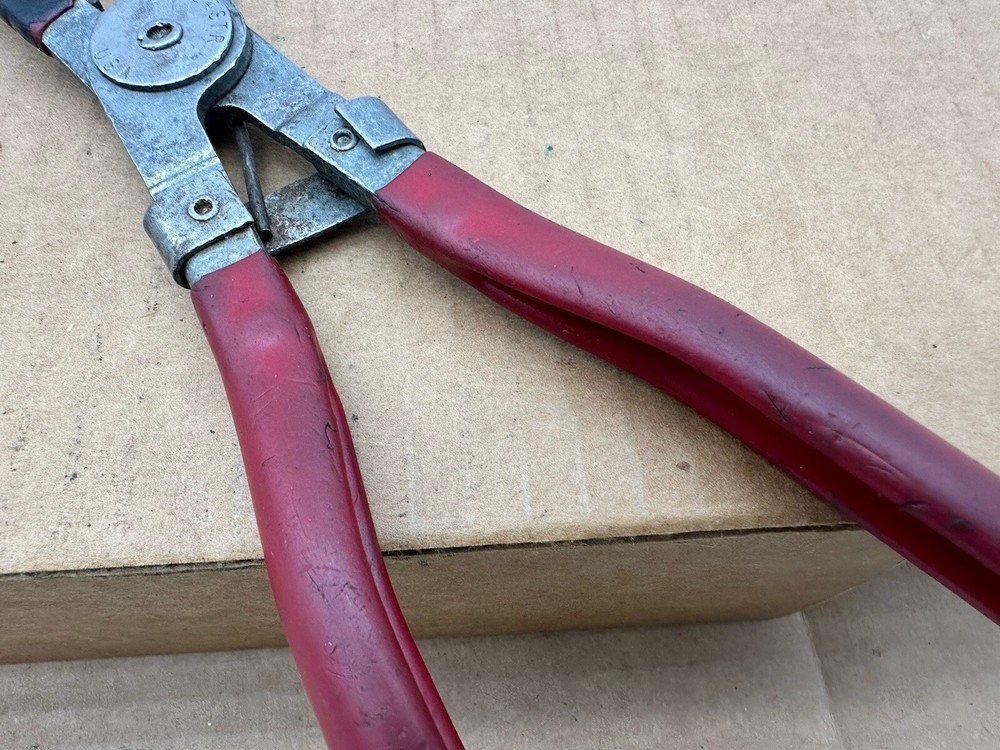 Blue Point Tools YA824 STR Spark Plug Boot Pliers USA Pre Owned