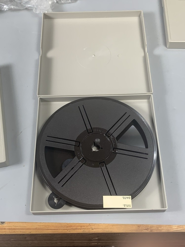 Untested Bell & Howell Model 1617 in Box with Bulb SH13