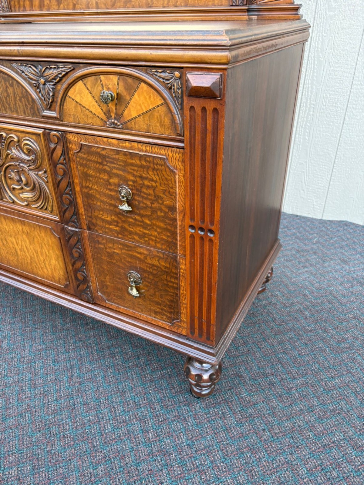67477 Exquisite Walnut Dresser with Mirror, Art Deco Style, 1930s