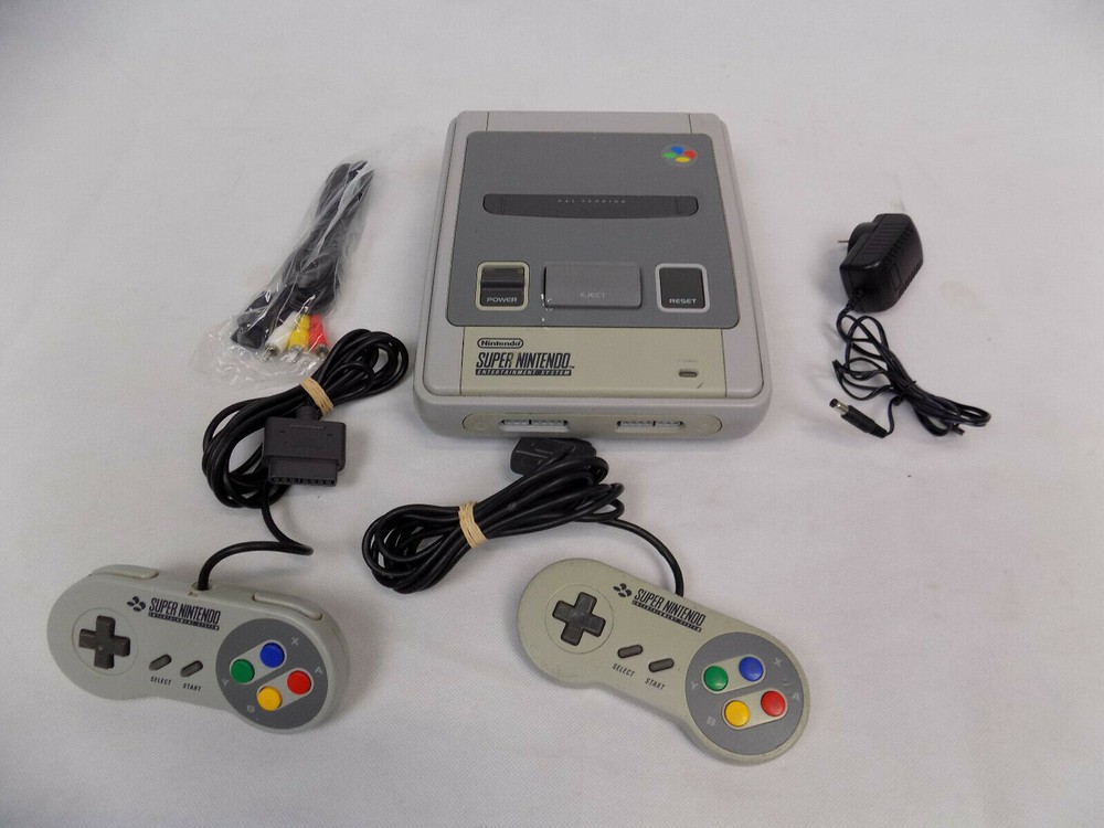Super Nintendo / SNES Console + HDMI Converter + 2x Controllers Bundle