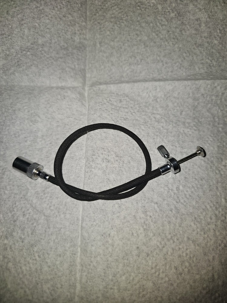 Original Leica mechanical shutter release cable