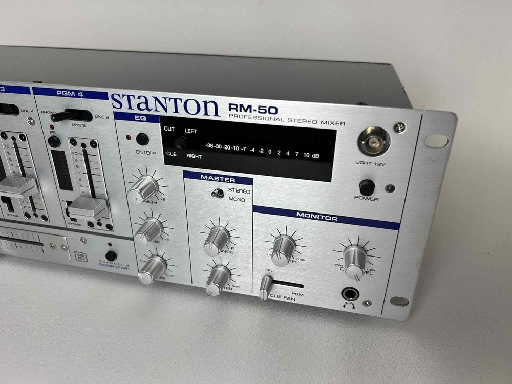 Stanton RM-50 Professional Stereo Mixer (READ DESCRIPTION)