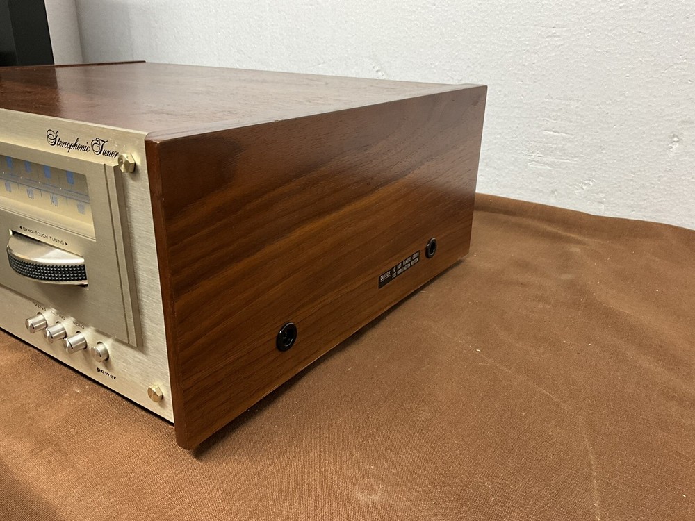 Marantz Model 2110 Stereophonic Tuner