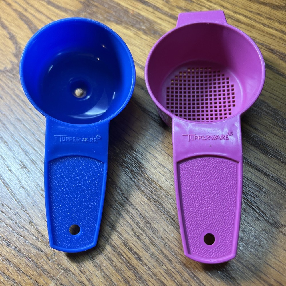 Tupperware Mini Sifter Strainer 879-6 Mini Funnel 877-6