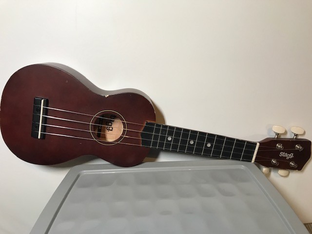 STAGG UKELELE DARK BROWN