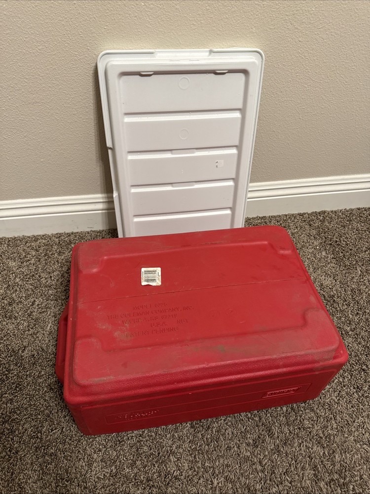 Red Coleman Party Stacker 24 Can Cooler Stackable Ice Chest Model 6225 Clean