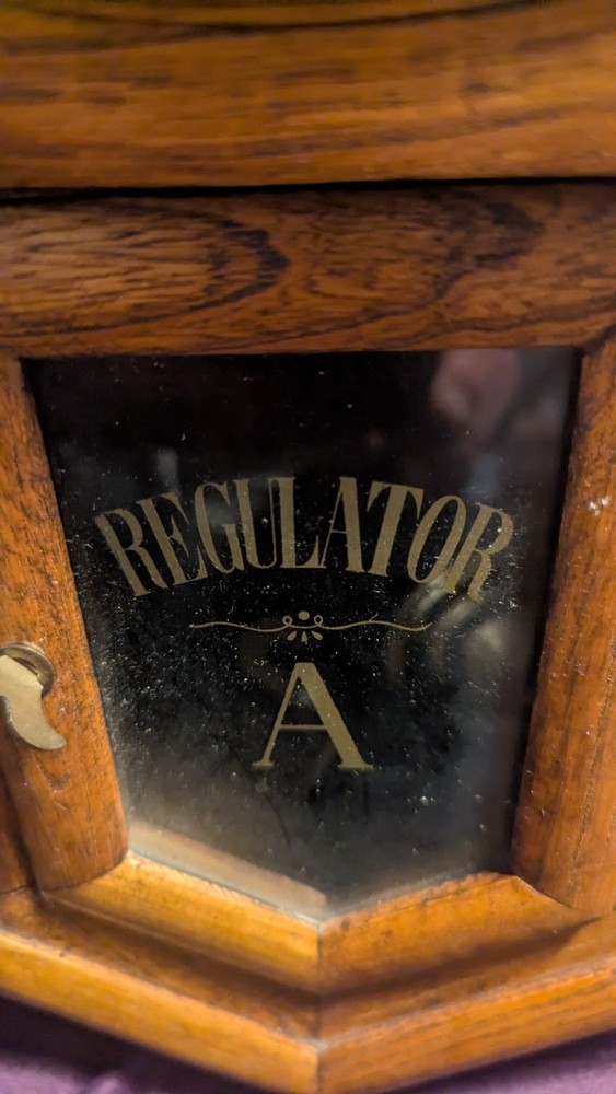 VINTAGE SOLID OAK REGULATOR KEY WIND WALL CLOCK