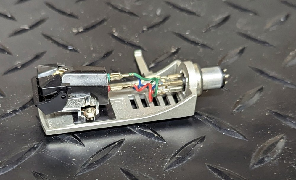 SHURE V15 TYPE IV on metal headshell