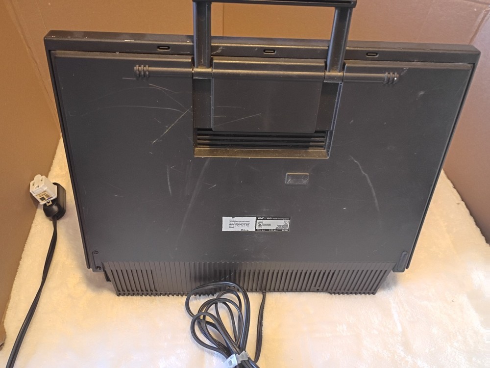 AT&T Electronic Typewriter Personal Portable 6100 TESTED