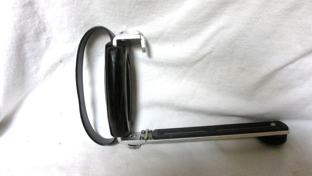 Camera And Flash Grip FOLDS UP
