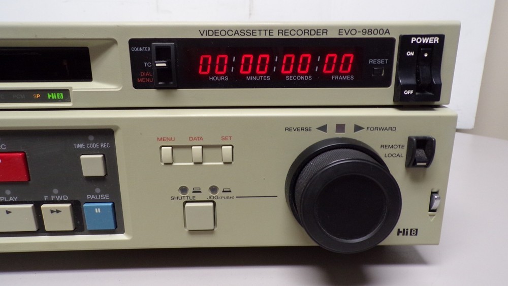 Sony EVO-9800A Hi8 8mm Videocassette Recorder