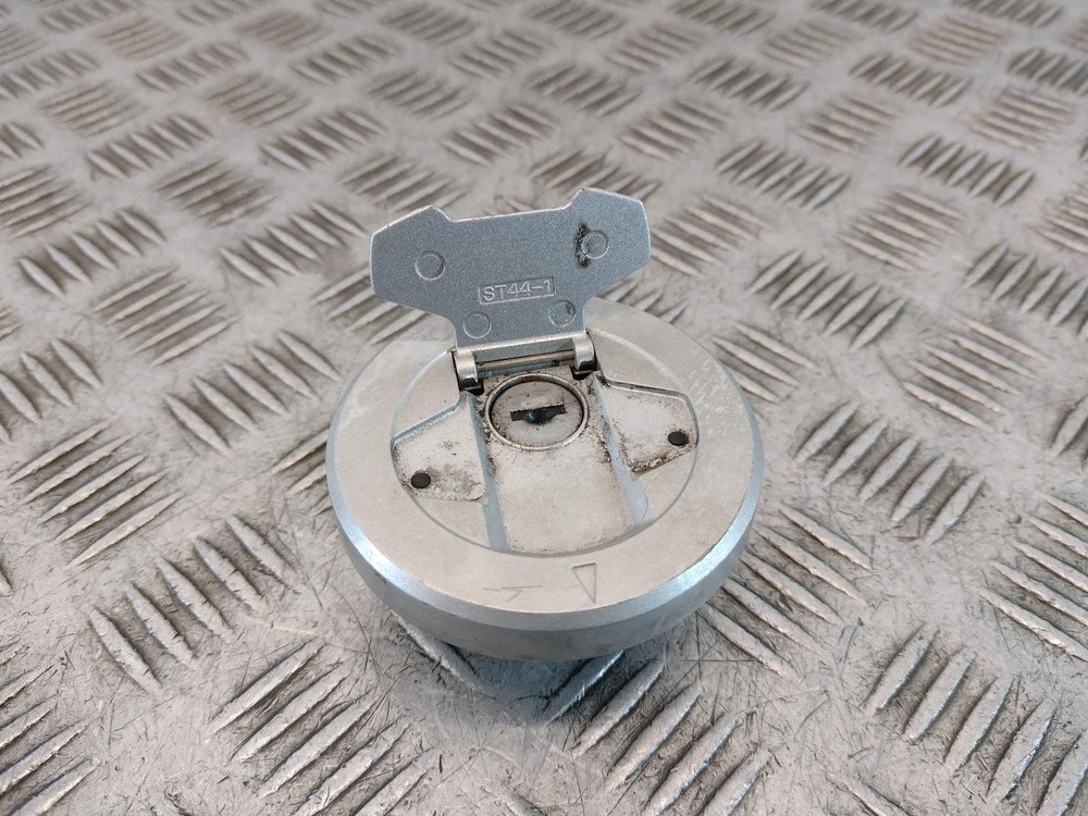 2010 SUZUKI VZR Lock Set