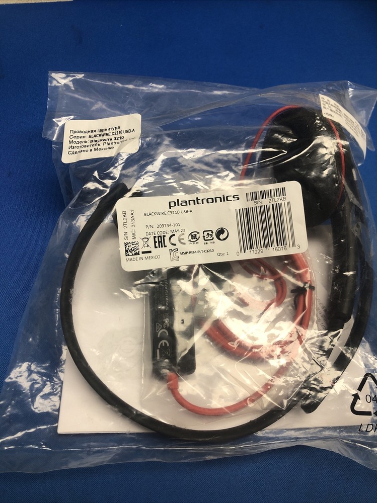POLY PLANTRONICS 209744-101 Blackwire C3210 USB-A HEADST