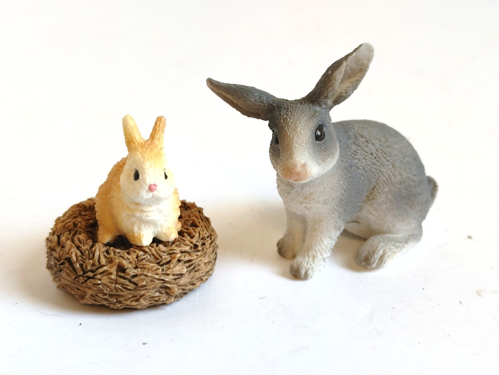 Schleich Bunny Rabbit 2016 Figure Nest Easter Figurine 3 piece