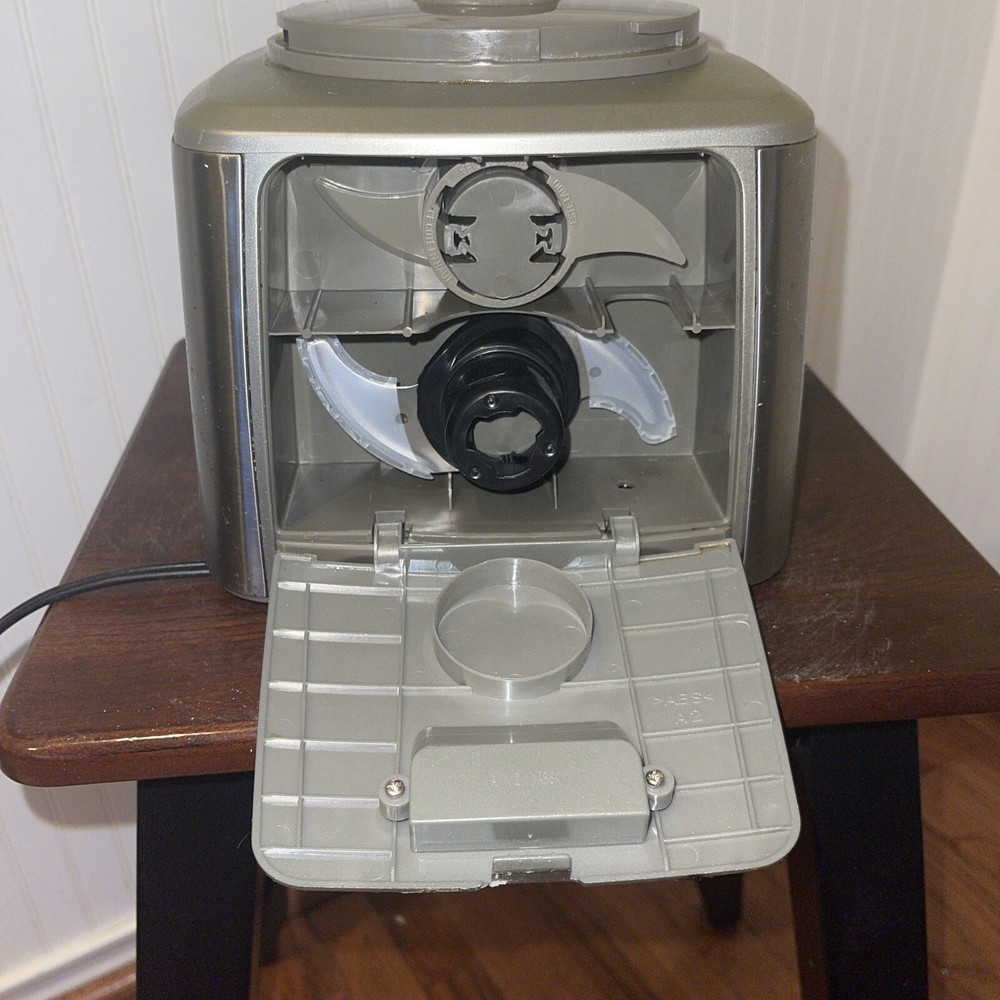 Oster Food Processor 14 Cup Processor Base Only Plus One Blade