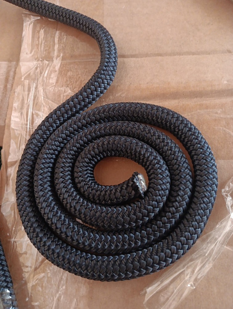 9/16 x 100 ft. Double Braid-Yacht Braid Polyester Rope. Navy Blue