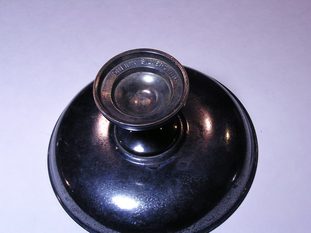 Onieda Silversmiths Pedestal Compote/Candy Dish- 6-1/8" acroos the top