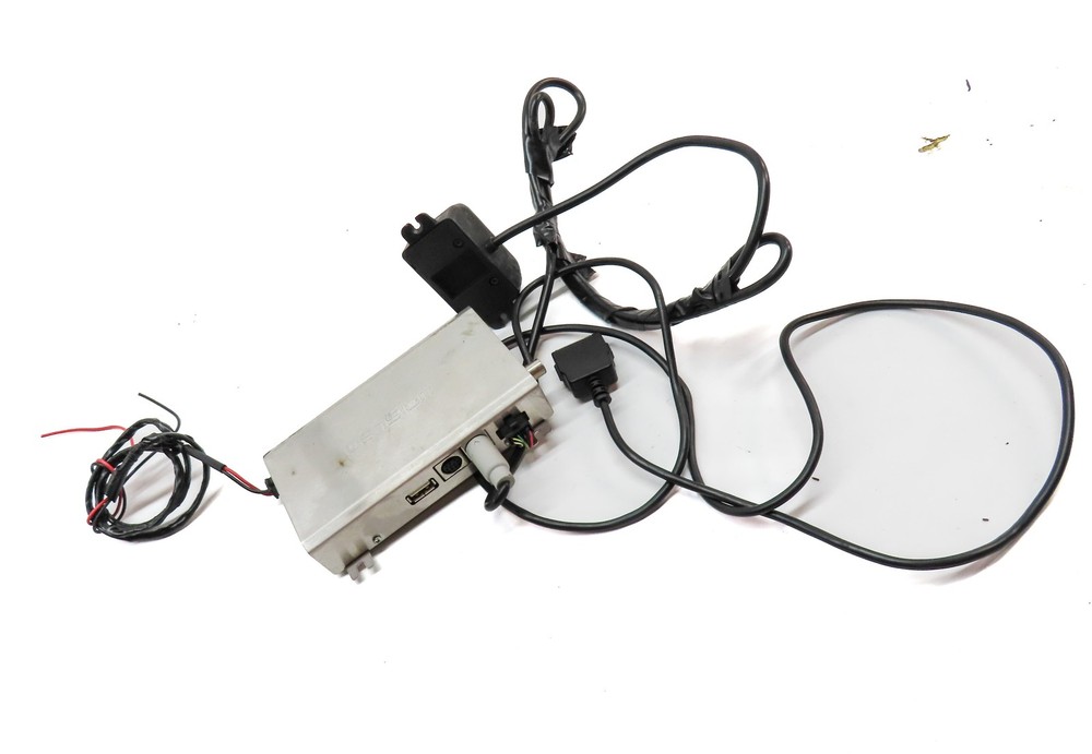 4HL DENISON GATEWAY 500 iPOD USB MULTIMEDIA INTERFACE MODULE w/HARNESS