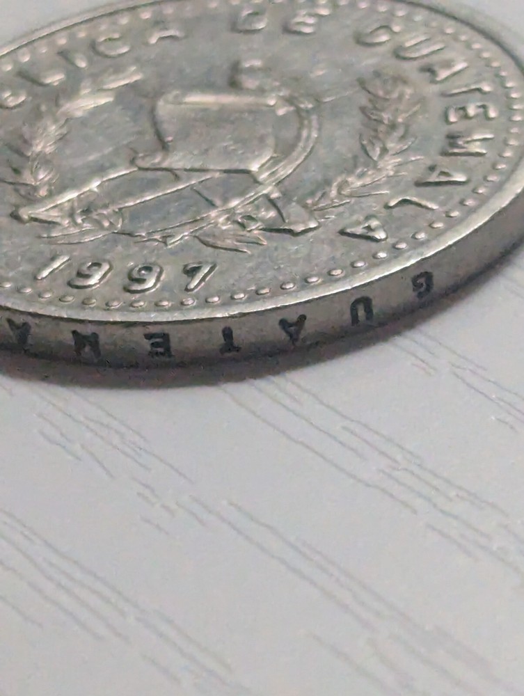 Defects On Beautiful 1997 Guatamala 25 Centavos