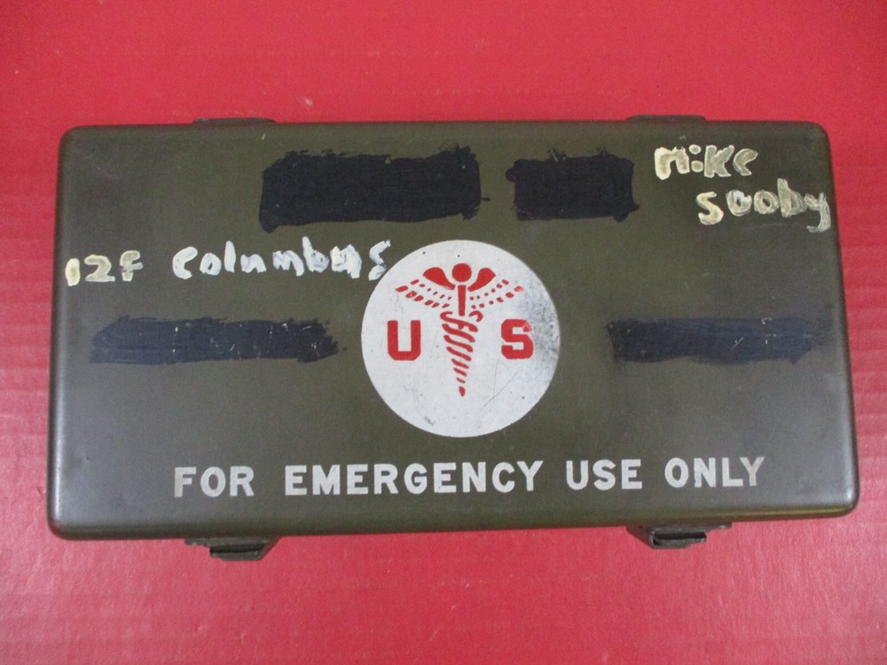 WWII US Army Willy's MB G503 Jeep or Military Vehicle First Aid Kit w/Contents 2