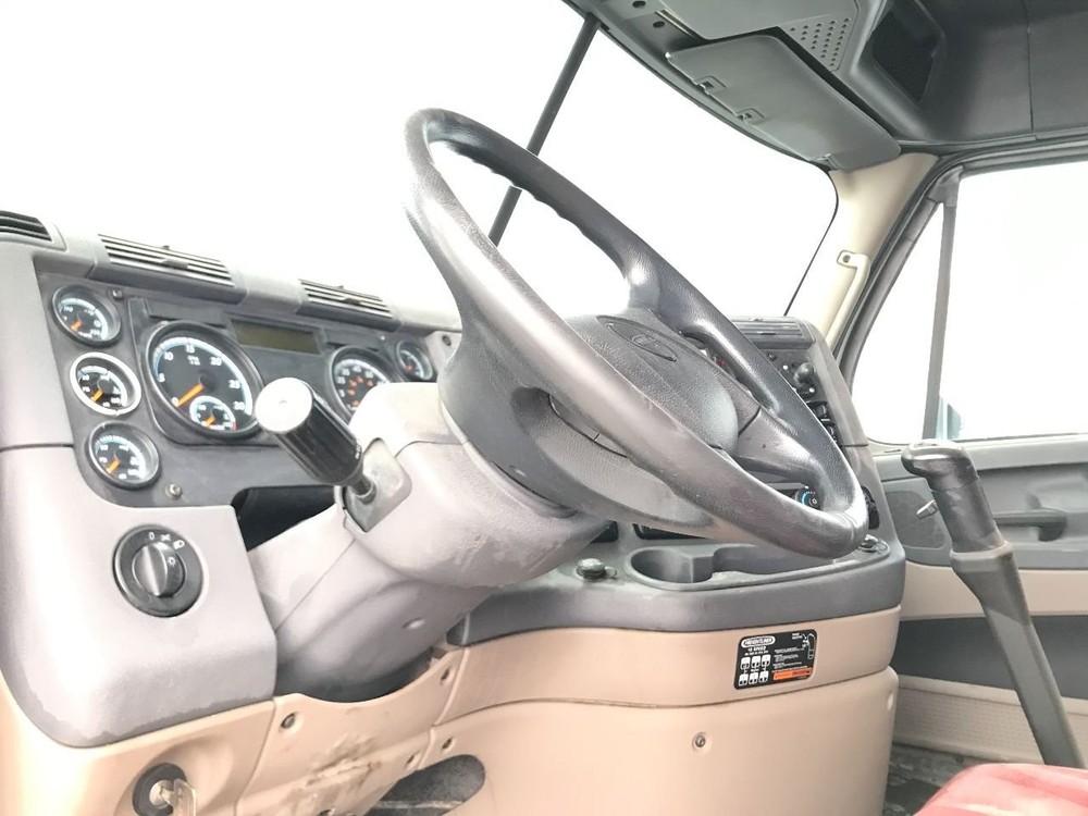 Freightliner CASCADIA Steering Column - Used