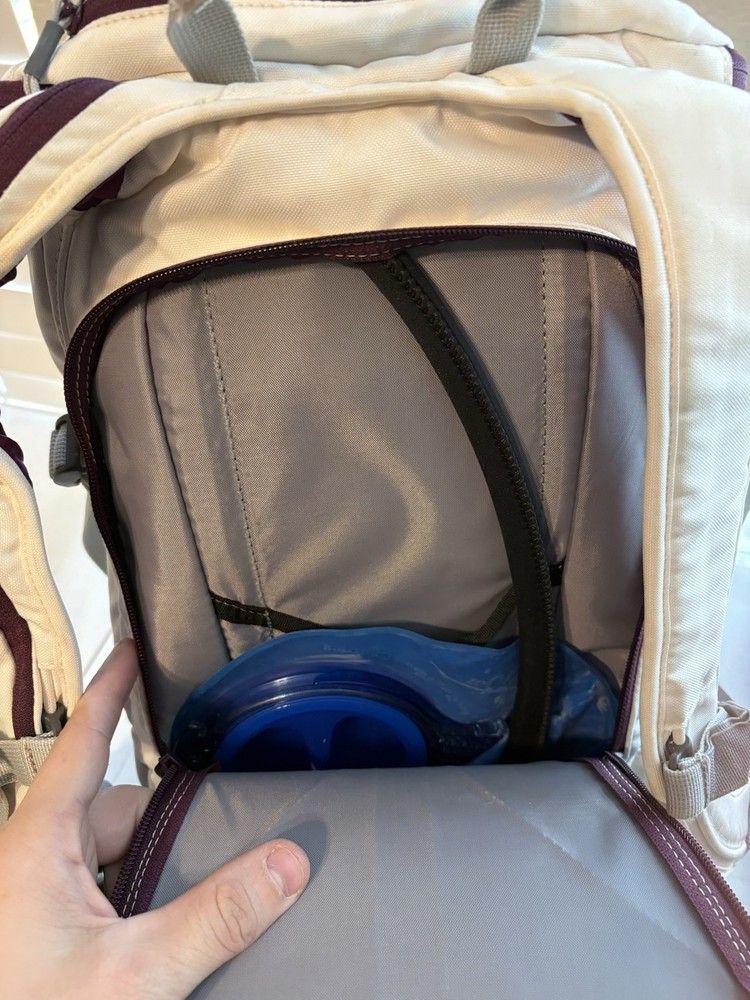 Camelbak Ice Queen hydration pack