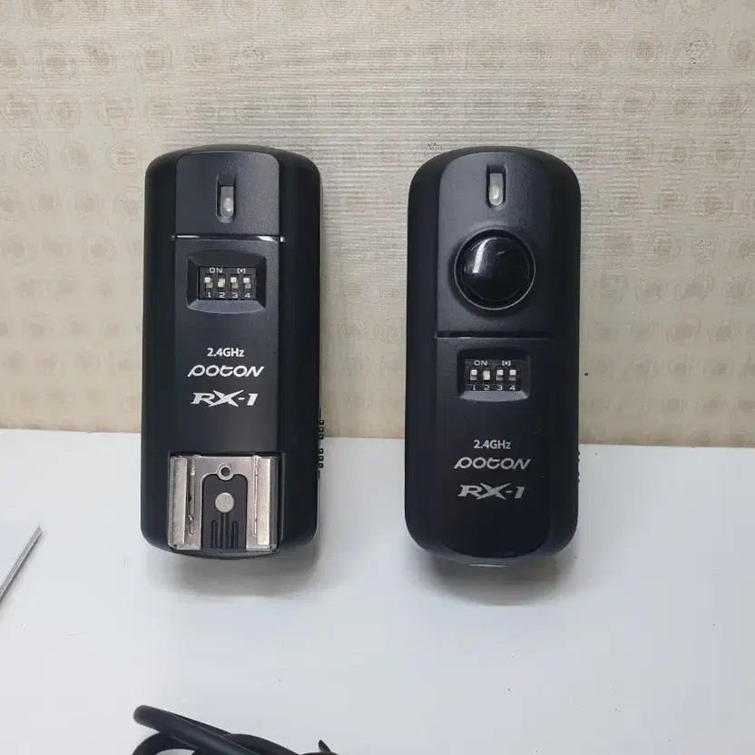Pomex POTON RX-1 Wireless Trigger Set for DSLR Camera Official