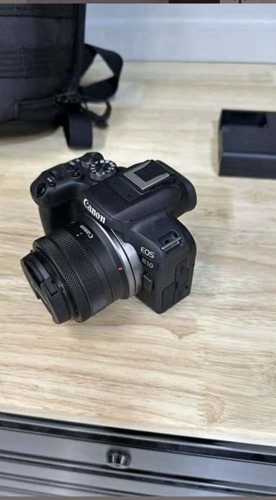 Canon EOS R10 Mirrorless Interchangeable Lens Camera Black USB Built-in Flash