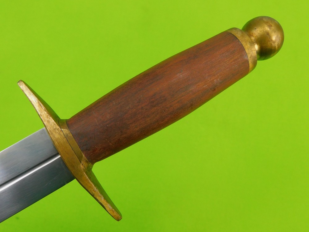 Vintage Windlass Custom Hunting Fighting Knife