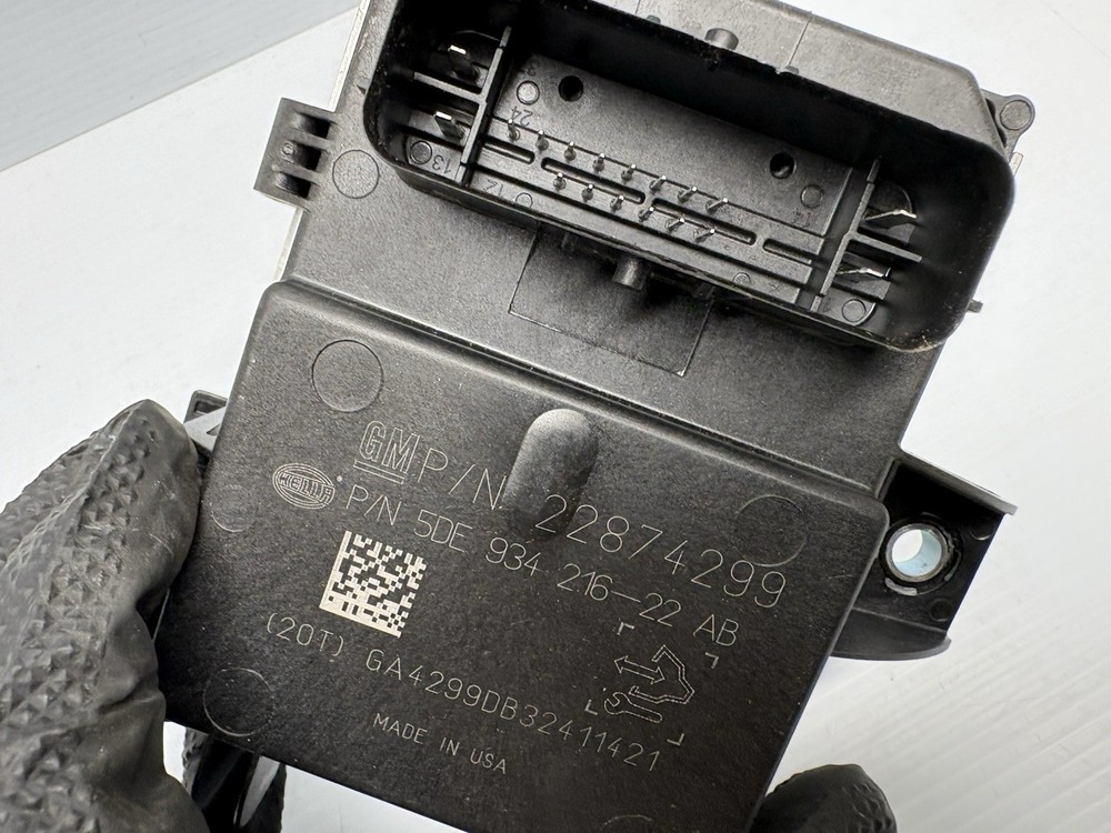 2013-2014 GM FUEL PUMP CONTROL MODULE OEM 22874299