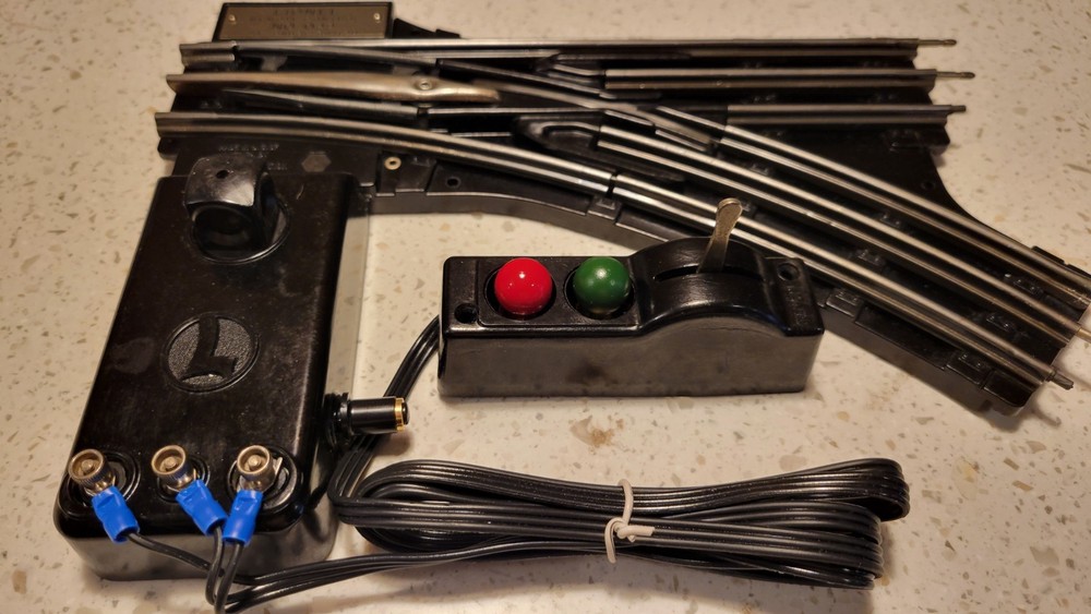 Lionel 022 Switch Right Refurbished, with rewired Controller, Lantern, FV plug