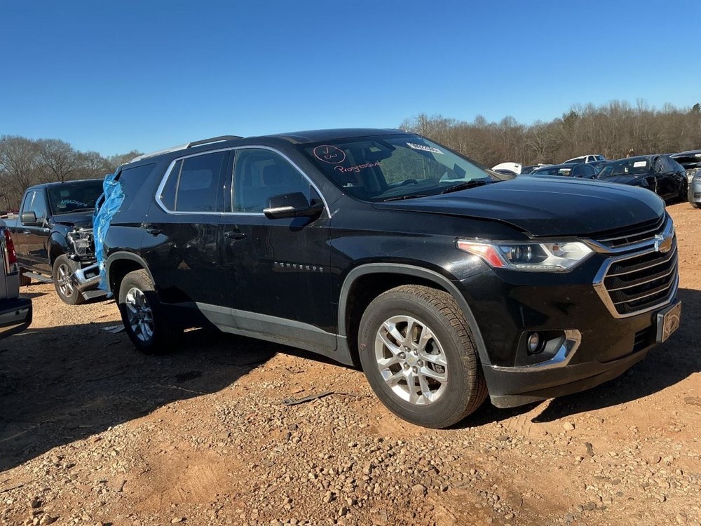 TRAVERSE 2018 Glove Box 4928972