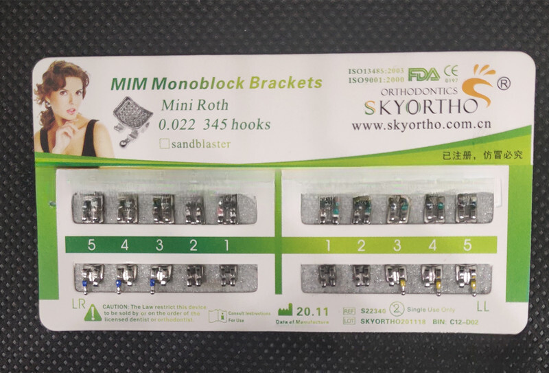 Dental orthodontic brackets - Mini straight wire brackets