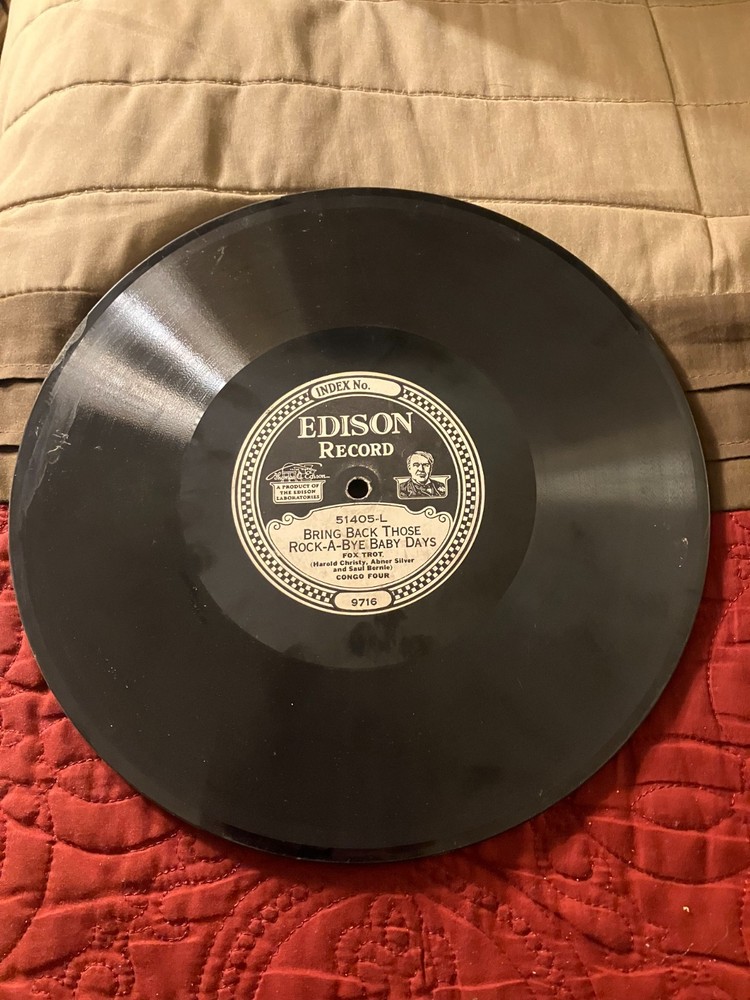 Edison Diamond Disc Record #51405 "Glad Eyes" Congo Four