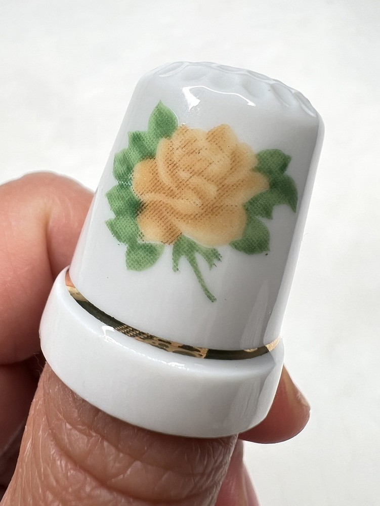 Yellow Rose Design Thimble Sewing Quilting