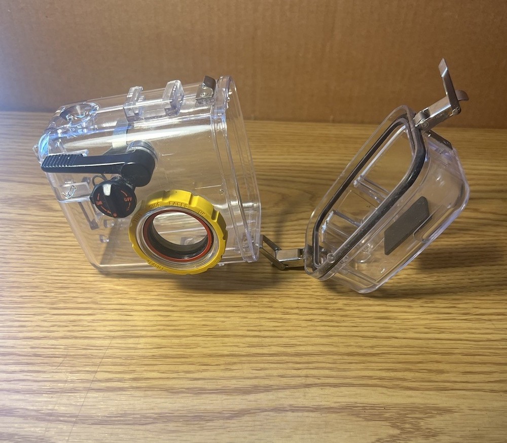 Sealife Reefmaster Mini Underwater Camera Housing & RC 35mm Camera (Untested)