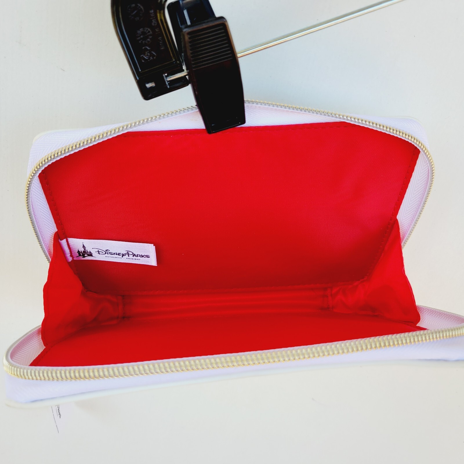 Disney Parks Alice in Wonderland Queen of Hearts Deck of Card Clutch *FLAW READ