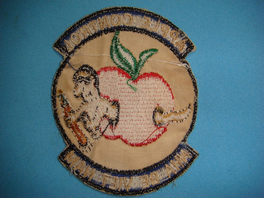 VIETNAM WAR PATCH, US NAVY BARRACK SHIP APPLE CONTROL NHA BE