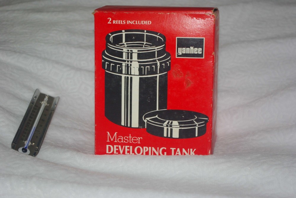 Yankee Master Developing Tank with Adjustable Reel Made in USA