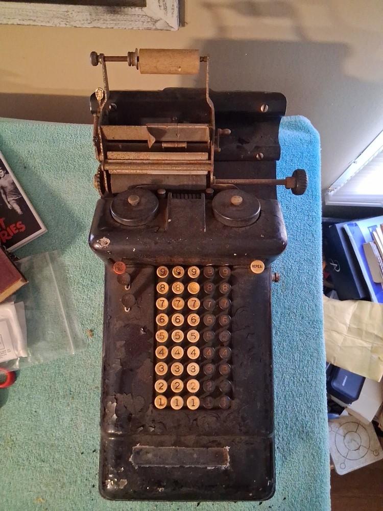 Vintage 1920's Classic Burroughs Adding Machine/ Calculator