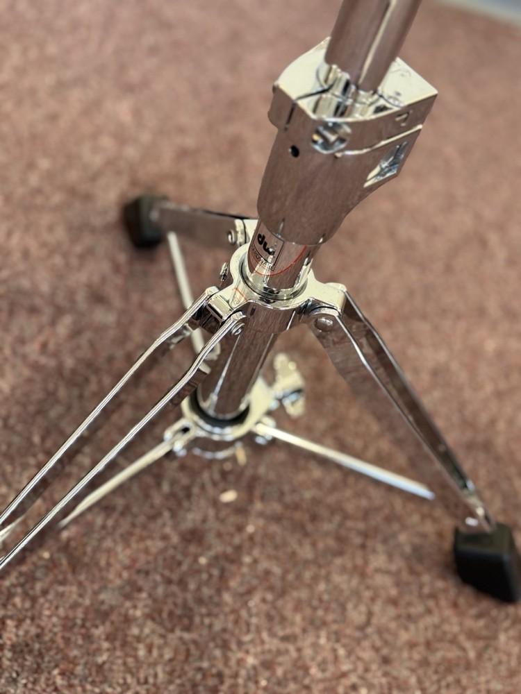 DW 9000 Series Drum Stand - Black/Silver (DWCP9399)