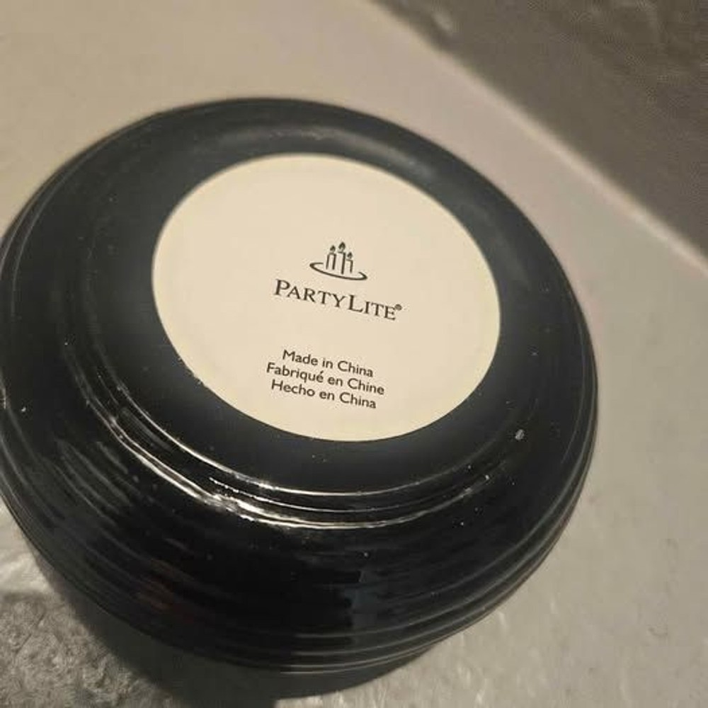 Party Lite Ceramic Rose Diffuser 4" x 3" Black Base Cream Colored Rose