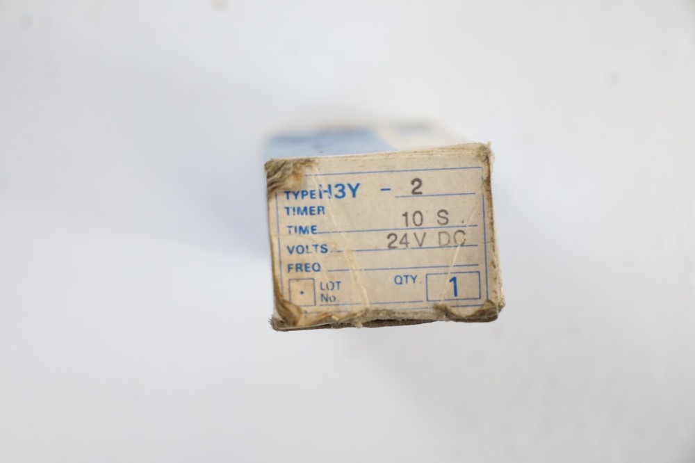 Omron H3Y Solid-state Timer