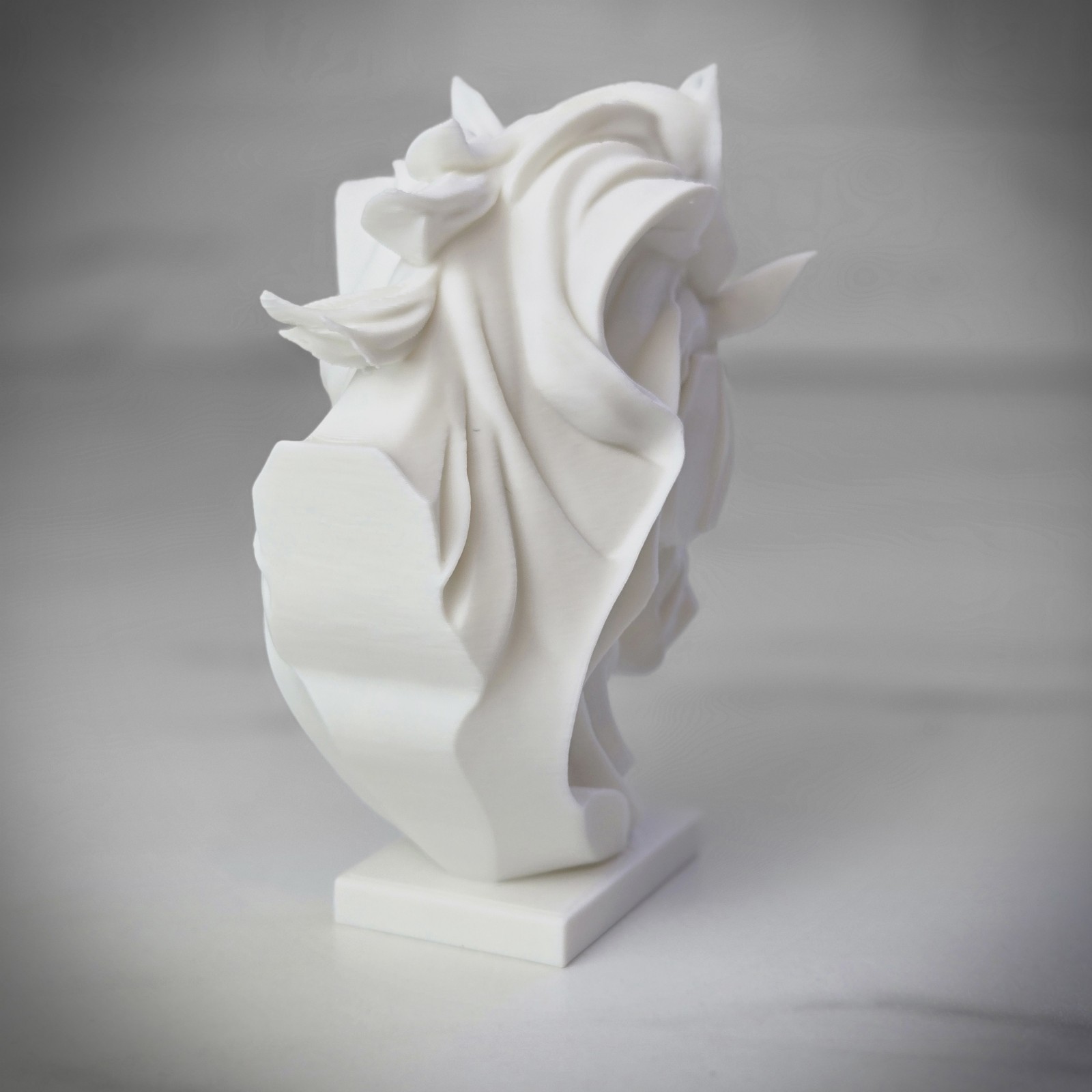 Horse Head Sculpture – Matte White 3D Printed Art Statue – Modern Home Decor...
