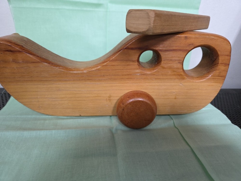 Sunbow 1078 BiG HU-E Wooden Helicopter EUC
