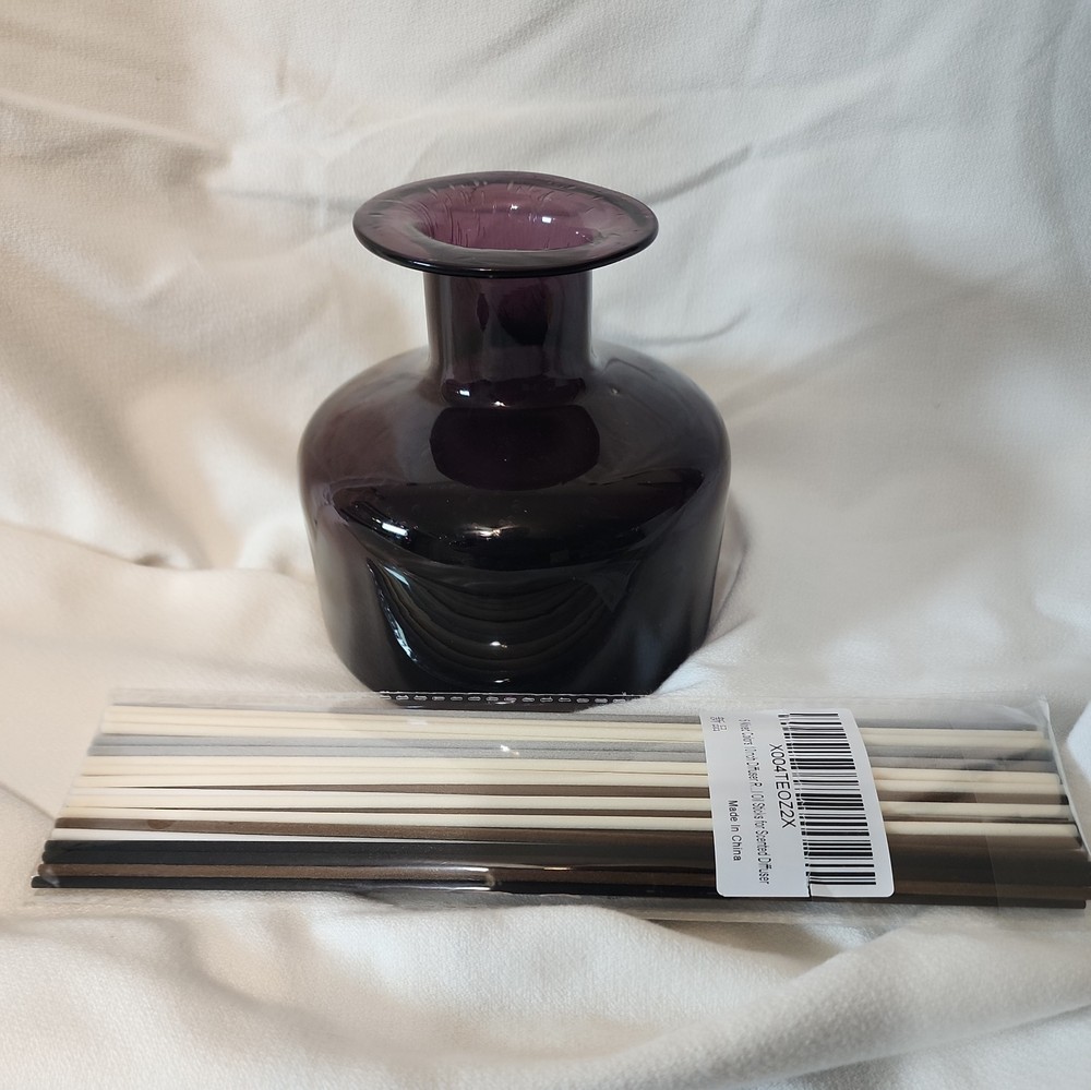 70s Style Purple Glass Reed Diffusers Bottle with 50 Reed Diffuser Sticks